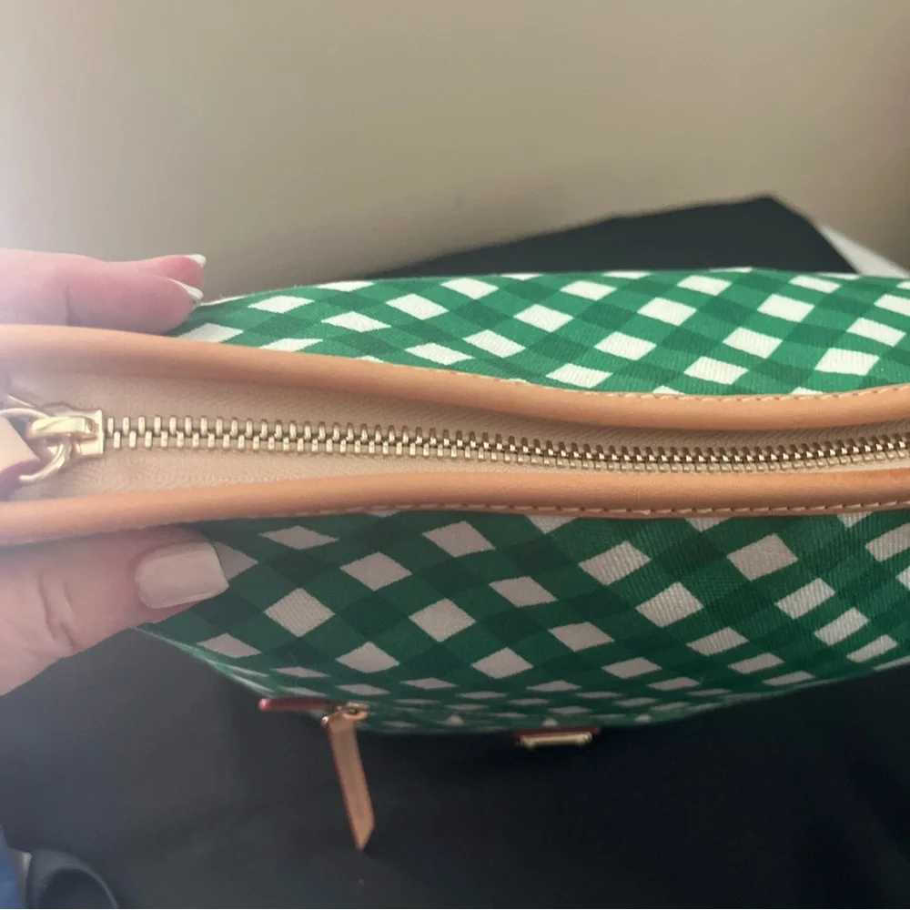 Dooney & Bourke Brand New handbag cross body sample bag. One of a kind. - Picture 9 of 12